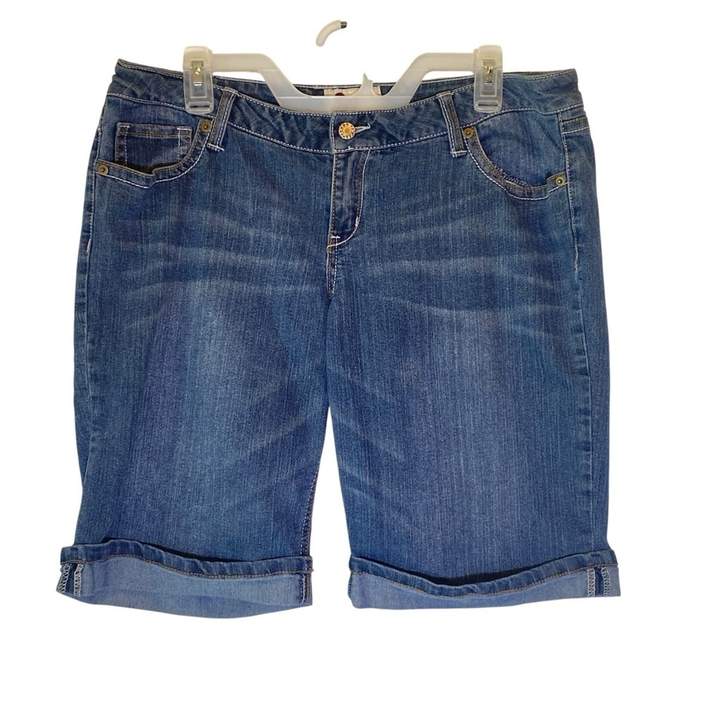 SO Juniors size 15 Blue Denim Bermuda back flap embroidery low rise shorts Y2K